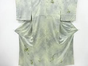 アンティーク　菊に枝梅花籠模様刺繍着物